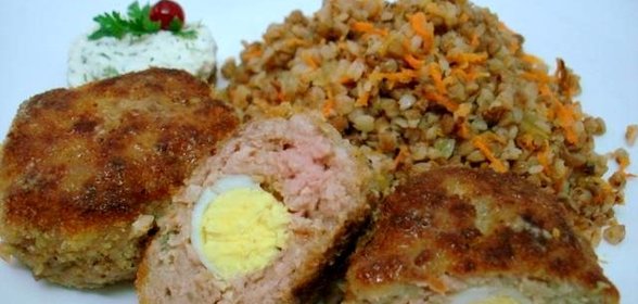 Котлеты с перепелиными яйцами