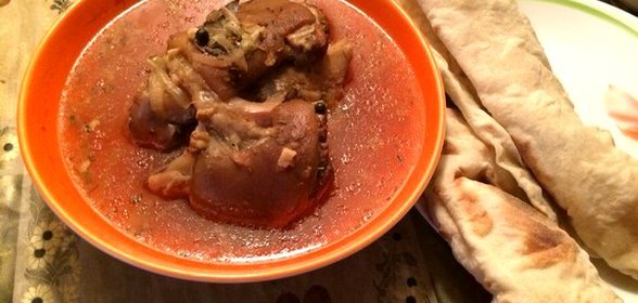 Свиная рулька в мультиварке с домашним лавашом