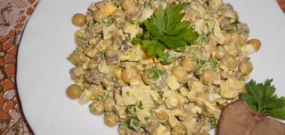 Бутерброды со свежими помидорами, брынзой, орехами