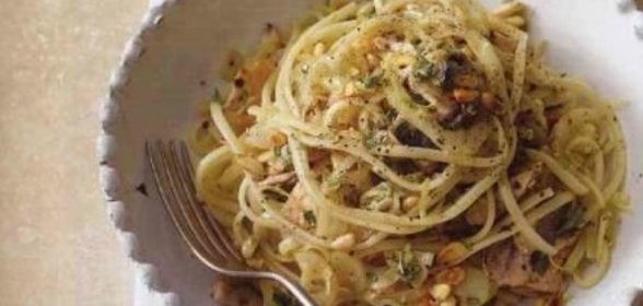 Луковый соус со стручковым перцем