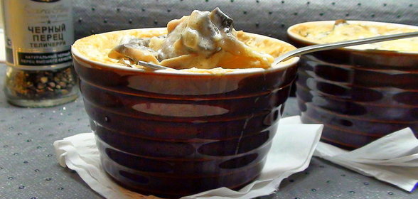 «Жульен» с тефтелями из кабачка и говяжьего фарша