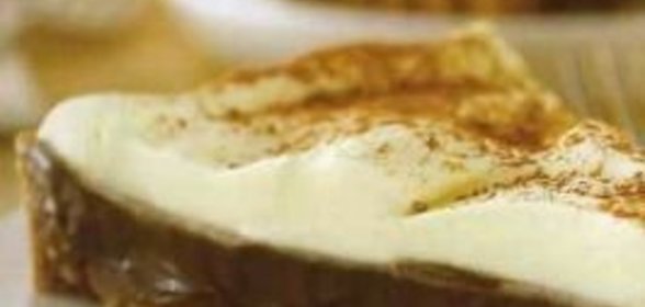Песочный пирог с шоколадом и сливками