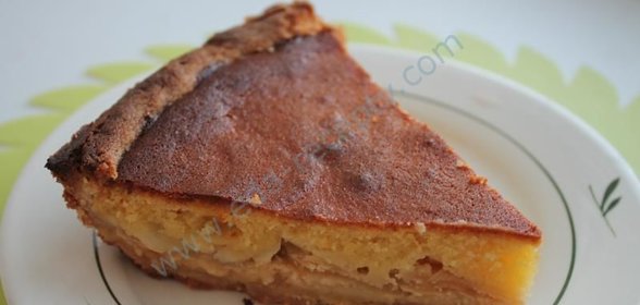 Яблочный пирог со сгущенкой