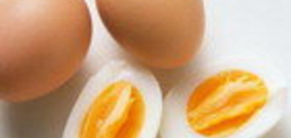 Фаршированные яйца под майонезом