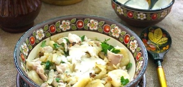 Галушки с курицей и чесноком