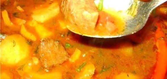 Гуляш с картошкой в мультиварке