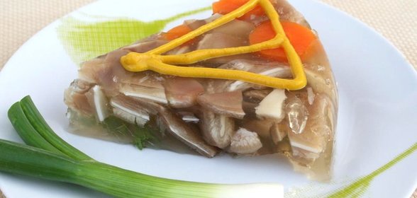 Холодец из свиных ушей