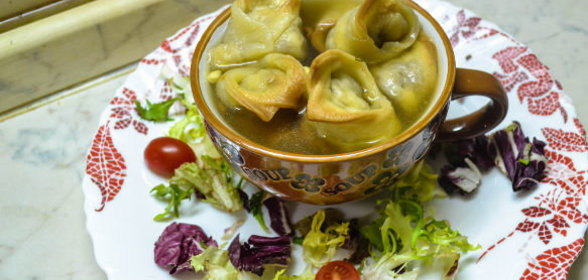 Куриные сердечки в сметане