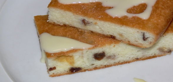 Творожная запеканка с изюмом и грецкими орехами
