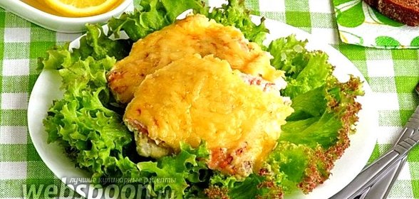 Горбуша, тушёная в сливках под сырной корочкой