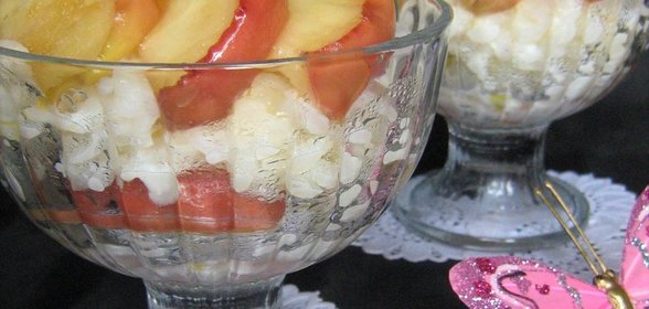 Сливочная рисовая каша с яблоками