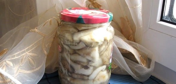 Грузди соленые консервированные