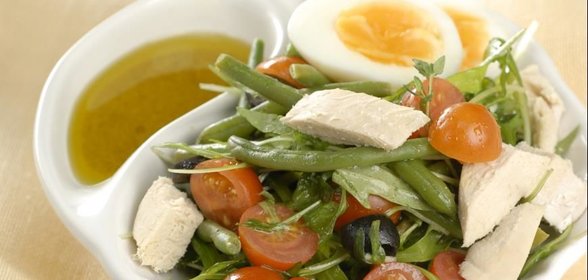 Салат Нисуаз с курицей