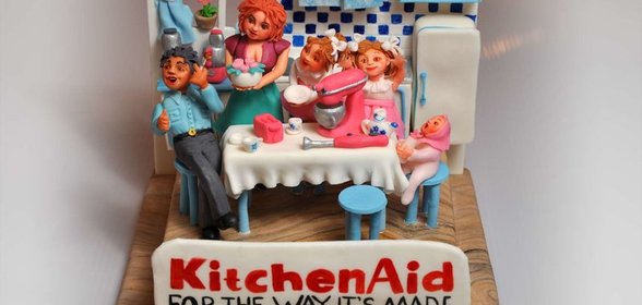 Торт Счастливая семья KitchenAid