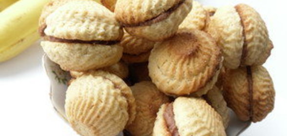 Рассыпчатое печенье с нежным кремом