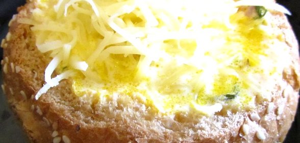 Картофельный суп в хлебе