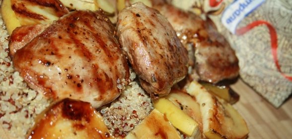 Утиные грудки с яблоками - гриль и киноа