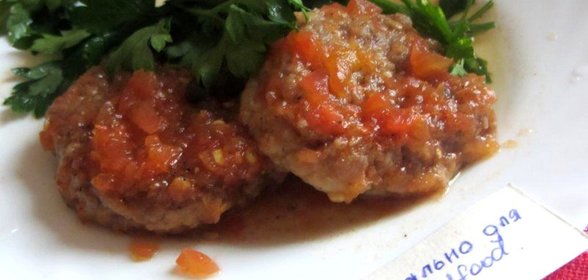 Рыбные котлетки в томатной подливке