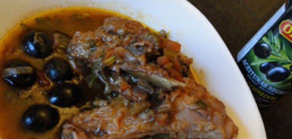 Кролик с маслинами (Conejo con aceitunas negras)