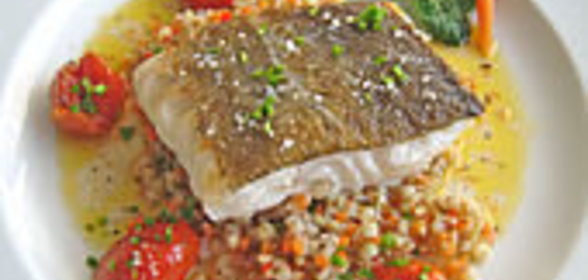 Треска с овощами и прянными травками