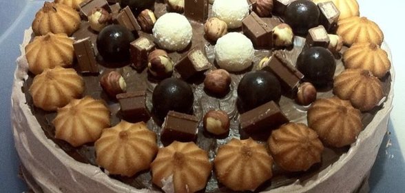 Торт с ореховой пастой
