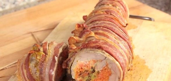 Мясной рулет с морковью