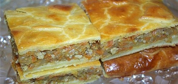 Сочный капустный пирог с куриным фаршем