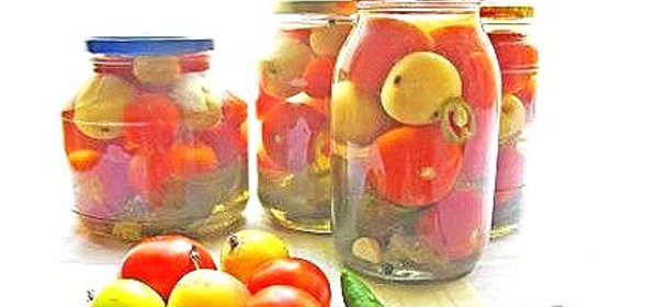 Маринованные помидоры с яблоками