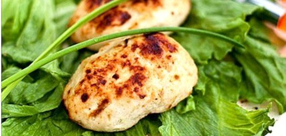 Запеченые куриные котлеты с яблоком