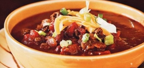 Мясной соус из лосятины с фасолью и помидорами