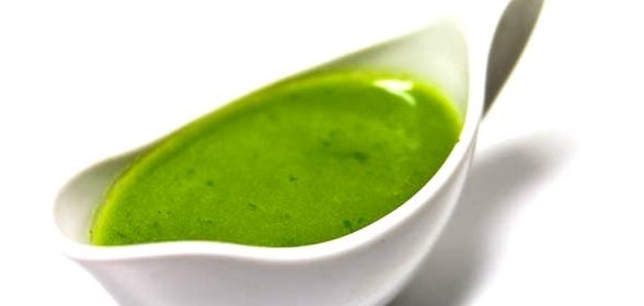 Соус с водяным крессом на основе голландеза