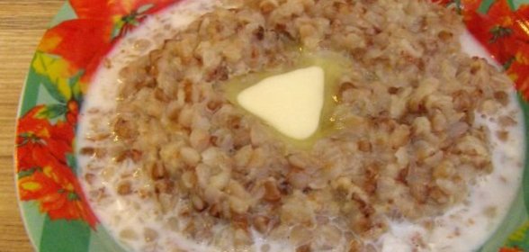 Каша гречневая с яблоком