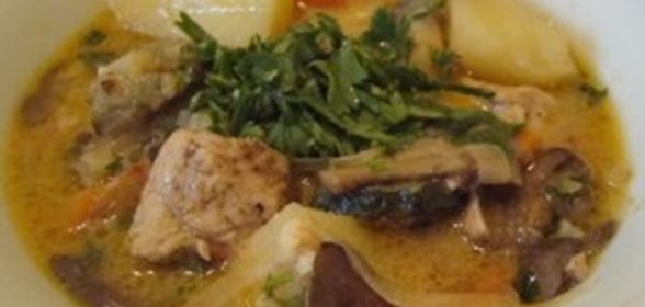 Гуляш с грибами