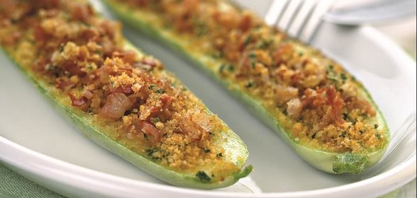 Кабачки, запеченные с сухариками