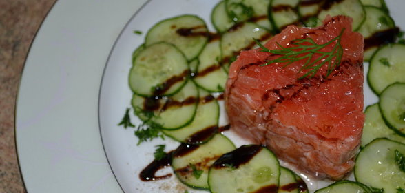 Тартар из лосося и грейпфрута