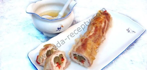 Куриный рулет в беконе