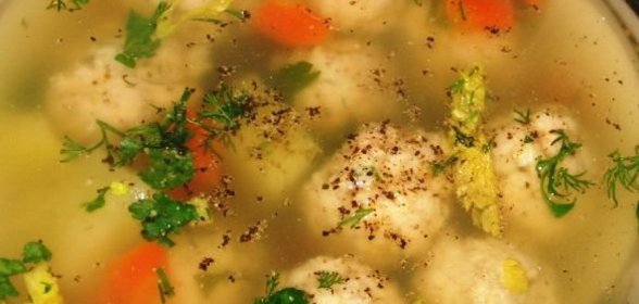 Суп с рыбными фрикадельками