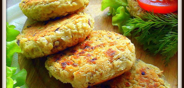 Салатик Ананасчик с чесноком и сыром