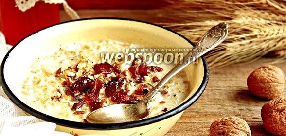 Овсяная каша с финиками и орехами (постная)