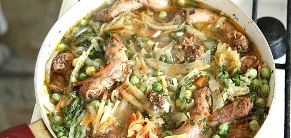 Тушеные шейки куриные