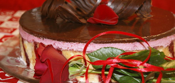 торт Малиновая эйфория