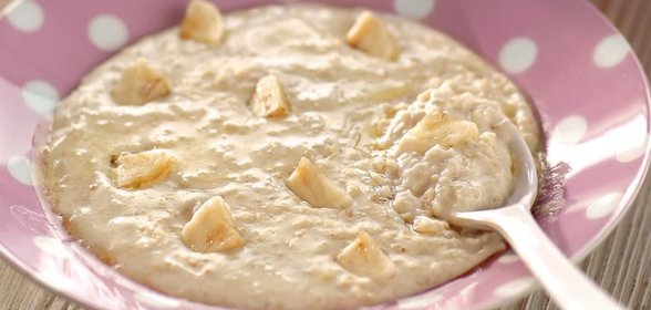 Самая простая овсяно-сливочная каша с бананами