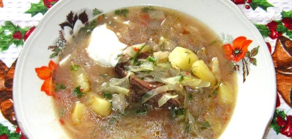 Борщ с квашеной свеклой