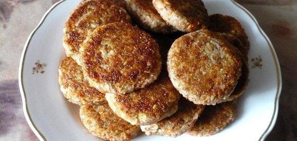 Крупяные котлеты с овощами