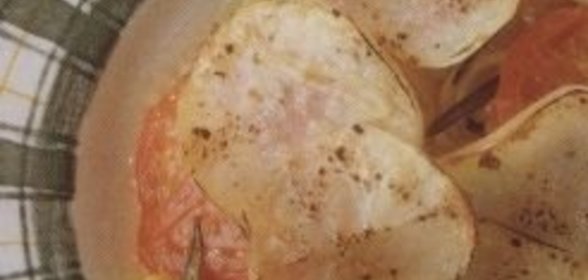 Тосты с яблоками и изюмом