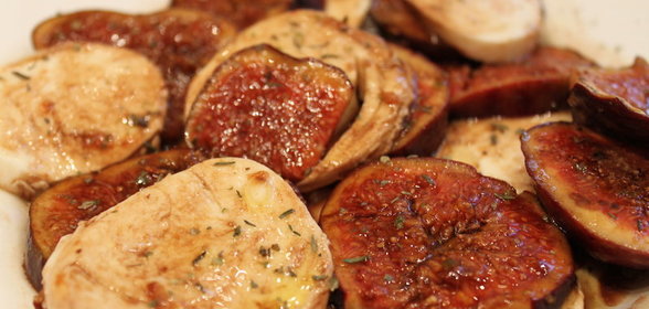 Баклажаны, фаршированные овощами