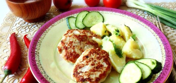 Котлеты из индейки с кабачками