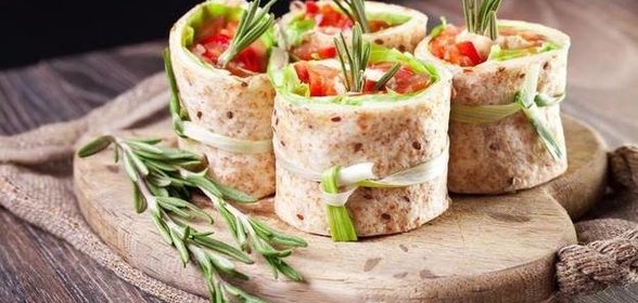 Гречневые роллы с лососем