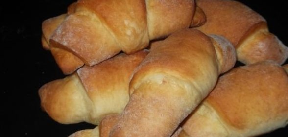 Форель жареная с чесночной подливкой