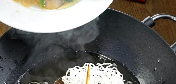 Лапша с брокколи и белыми грибами